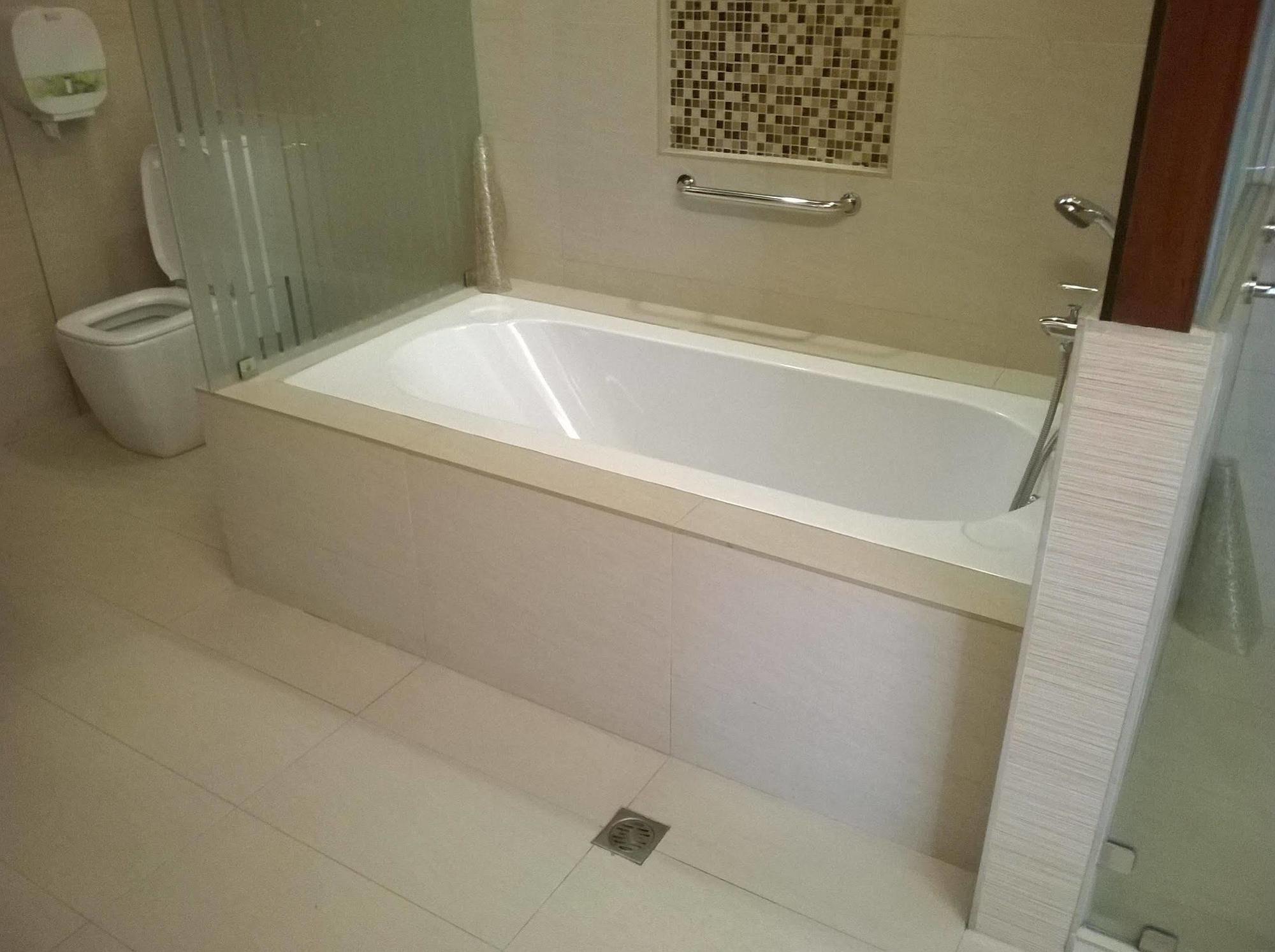Skinetics Wellness Center Boutique Hotel Ілоіло Екстер'єр фото
